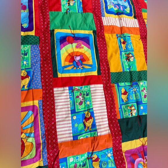 VTG Hand Tied Hand Made Pooh & Friends Disney Multi Color Patchwork Quilt RARE - Picture 7 of 12